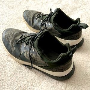 Green Nike shoes, Men’s size 8